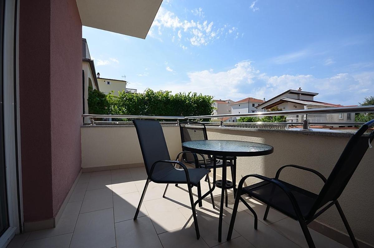 Mila Apartamento Vodice Exterior foto